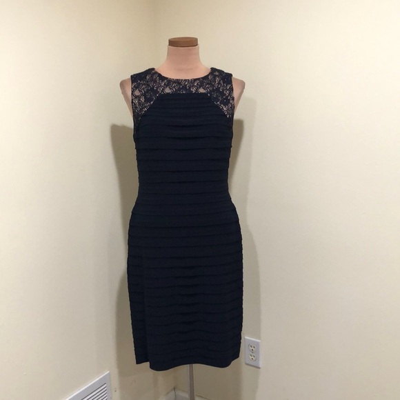 Adrianna Papell Dress Size US 10 Navy Blue Ribbed Floral Lace - Picture 2 of 10